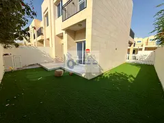 SPACIOUS CORNER 3BR TOWNHOUSE L SHAPE GARDEN