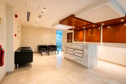LUXURY COMBINED 4 UNITS | LAKE VIEW | HALF FLOOR