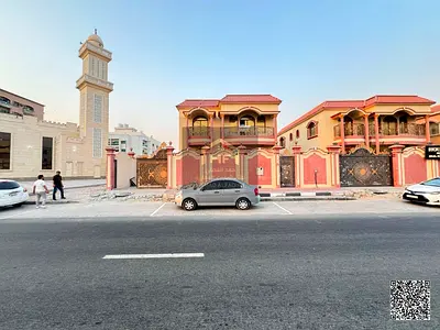 🏛️ Res/Comm Modern Villa on Main Road Side next to Mosque in Al Mwaihat 3 Ajman – 5 Master Beds, Large Yard & All Utilities Included (AED 2.2M - Nego