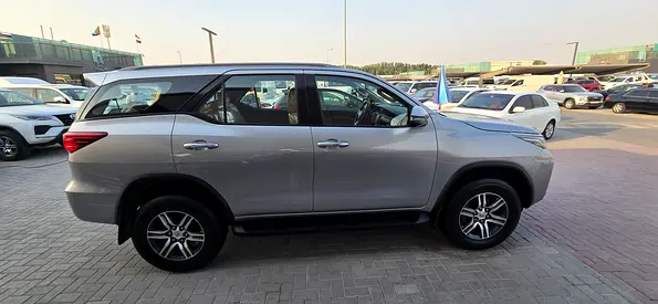 صورة مصغرة 4 لـ 2023 Toyota FORTUNER