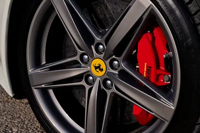 2013 Ferrari F12 BERLINETTA — фото 20