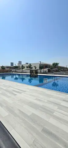 لايجار فيلا فى ازها جاردن-سعر 90k-كاش-شهرين فرى-غرفه خادمه-مسبح-جيم-2باركن-غرف ماستر-تصميم عصرى