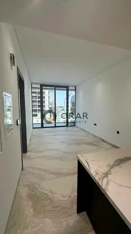 SPACIOUS 1BR | 4 CHEQUES | 792.87 SQFT | PRIME LOCATION