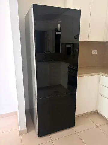 Siemens New Model Bottom Freezer Refrigerator Glass Body