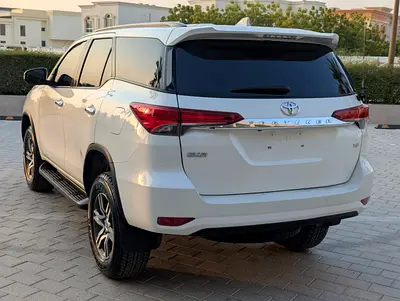 2019 Toyota FORTUNER — фото 6