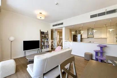 Upgraded and Fully Furnished | Vacant on Transfer