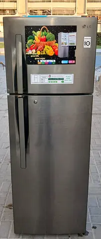 2door LG Fridge Freezer, condition is working properly, color steel.