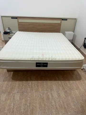 King size mattress 180*200.