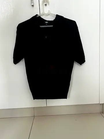 Uniqlo knitted polo shirt