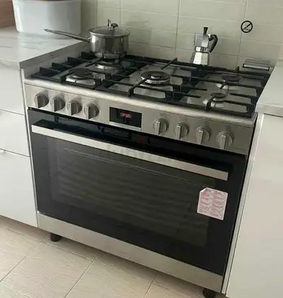 Bosch 5 Burner Gas Cooker