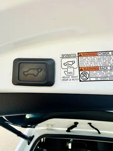 2017 Toyota RAV 4 — миниатюра 15