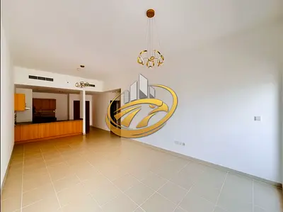 Bright 1 Bedroom | ASB Tower | Balcony & City View