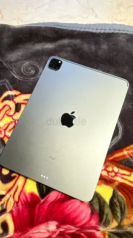 Ipad m1 chip 128 neat and clean