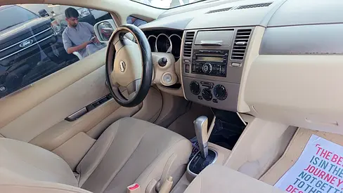 2012 Nissan TIIDA — фото 11