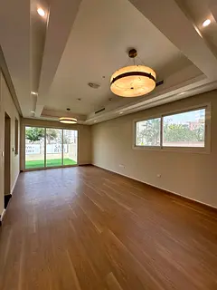 Upgraded 4 bedroom ensuite + maid room corner unit
