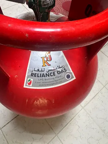 Red Reliance LPG Gas Cylinder 14.9 kg - Brand new sealed