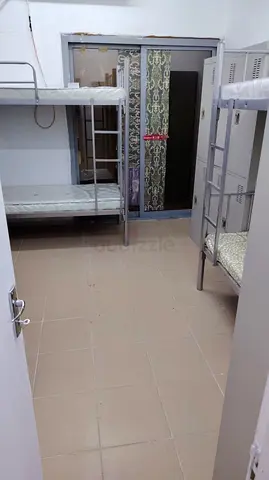 Gents bedspace avilable karama burjuman areas
