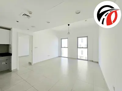 Spacious Apartment ! Pool Facing ! With All Aminities ! Ready to Move ! Big Size