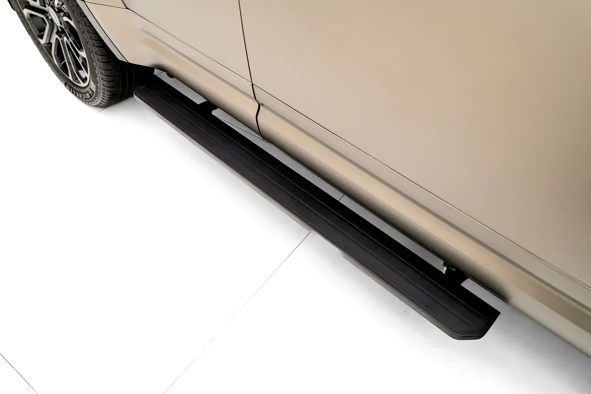 Land Rover Defender 2025