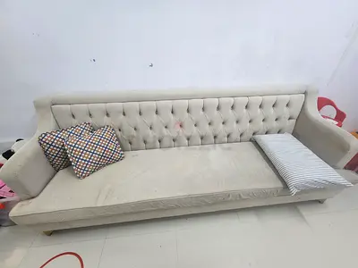Light beige tufted 5-seater sofa - good condition majlis sofa