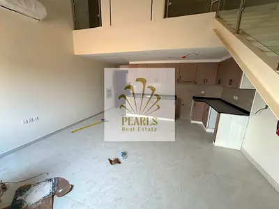 استوديو دوبلكس أول ساكن للإيجار السنوي في عجمان - العالية | 2 حمام | بلكونة بإطلالة مفتوحة | تكييف مركزي | قرب شارع محمد بن زايد | 25,000 درهم