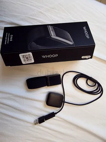 Whoop Oynx Like new with box, original strap and box
