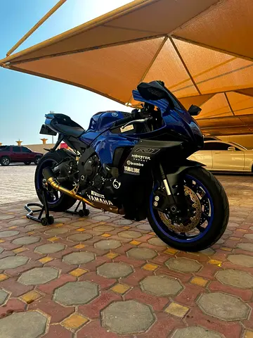 R1 Yamaha 2023