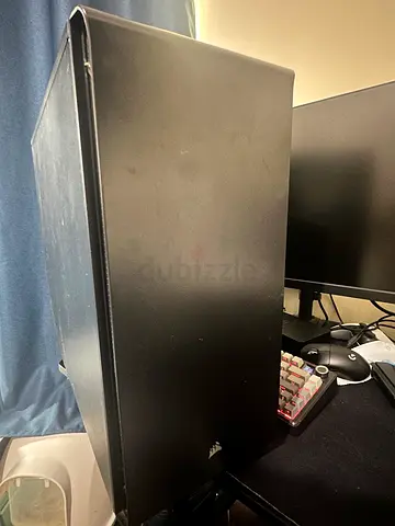 Corsair Mid Tower Gaming PC RX 470 (Black) - Good Condition