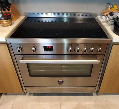 Bertazzoni Italian Premium electric cooking range 90cm