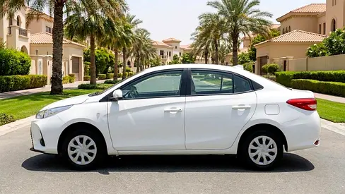 2022 Toyota YARIS — фото 3