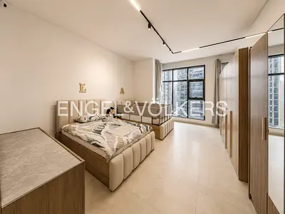 Luxury Upgraded Apartment | High Floor | Stunning Views