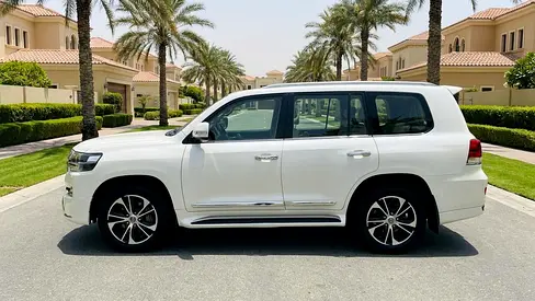 صورة مصغرة 3 لـ 2021 Toyota LAND CRUISER