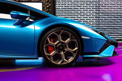 صورة 6 لـ 2023 Lamborghini HURACAN