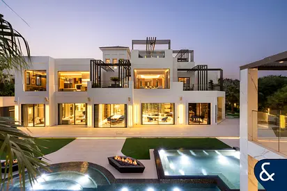 Exclusive | 6 Bedroom | Luxury Renovation