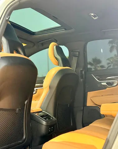 صورة 12 لـ 2018 Volvo S90