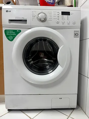 LG Front Load Washing Machine - 7kg, White, Good Working Condition