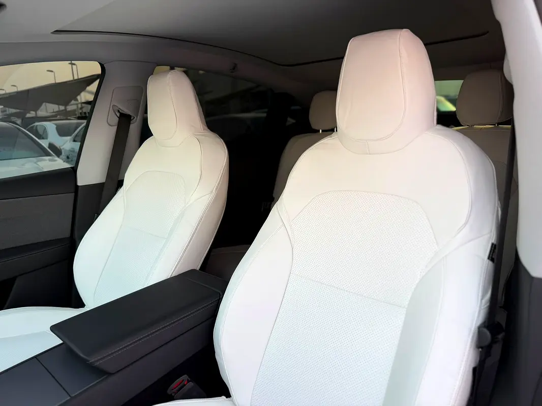 Tesla Model Y 2026