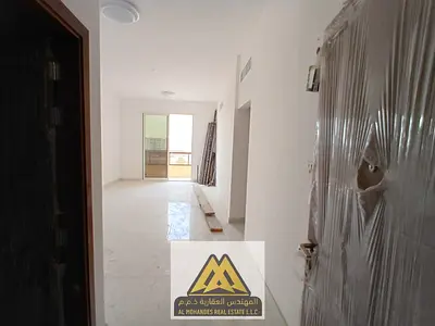 شقة أول ساكن بمساحة واسعة وبلكونة وتكييف مركزي مع صيانة مجانية وتسهيلات مرنة في الدفع