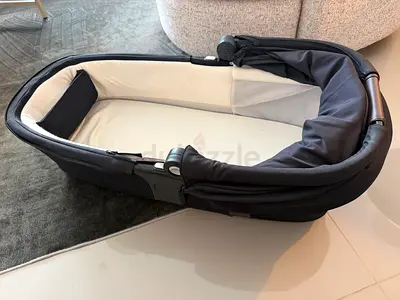 Nuna Demi Grow Bassinet – Excellent Condition