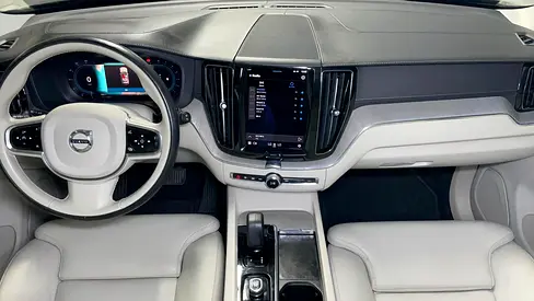 صورة 7 لـ 2023 Volvo XC60