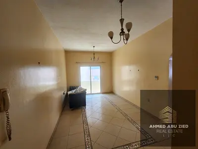 للايجار السنوي بعجمان النعيميه 2 في شارع الملك فيصل ارقي واجمل شقه غرفه وصاله  25000 الف درهم فقط