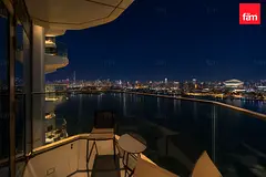 Burj Khalifa And Dubai Creek Views / Vacant