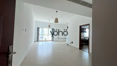 SEMI FURNISHED | SPACIOS | NEAR METRO