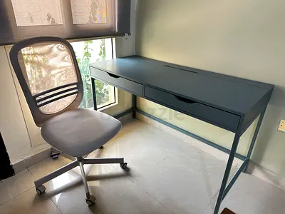 Good condition Ikea studying table working desk with chair