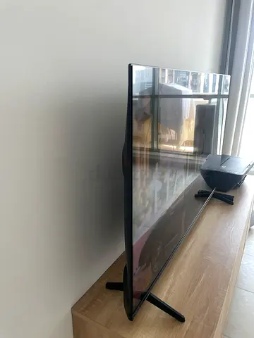 Hisense 50 inch Smart TV UHD 4K Dolby Vision