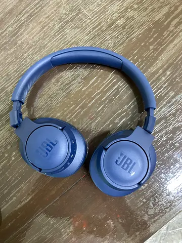 JBL Headphones Tune 770NC for sale