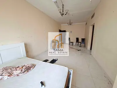 Bigest 1bhk with center ac close madina shopping center only 30k