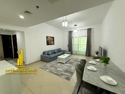 شقة فاخره ثاني ساكن غرفتين وصالة مع بلكونه مفتوحه.عجمان ابراج الشروق.مفروشه بالكامل للإيجار الشهري. الايجار يشمل الفواتير والإنترنت