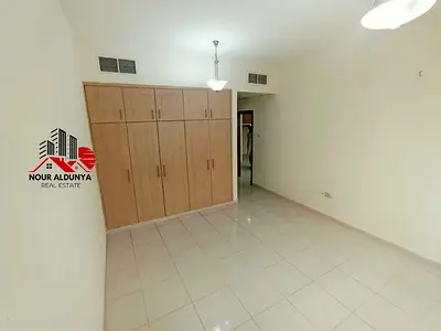AFFORDABLE PRICE. CLOSE TO SHARJAH BORDER. FAMILY BUILDING