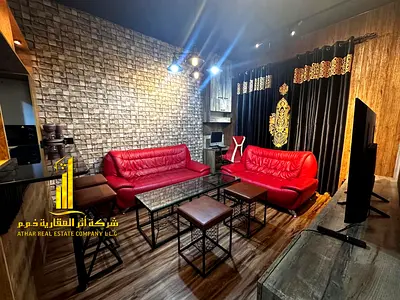 شقة غرفه وصالة ( 2 حمام ) مع بلكونه, الشقه مفروشه بالكامل فرش جديد راقي جدا بموقع مميز جدا شامله جميع الخدمات مع باركينج خاص